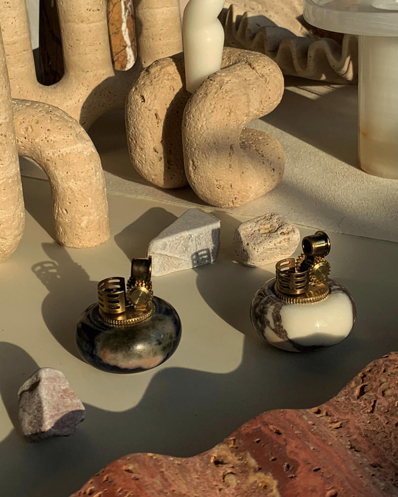 Seasonal Styling: Decorating with Marble During Fall and Winter